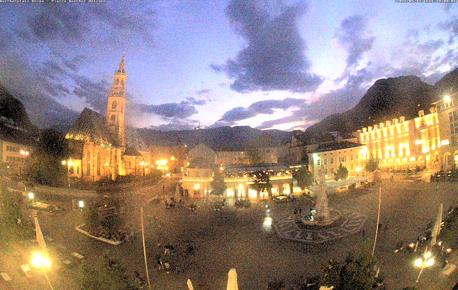 immagine della webcam nei dintorni di San Genesio Atesino: webcam Bolzano